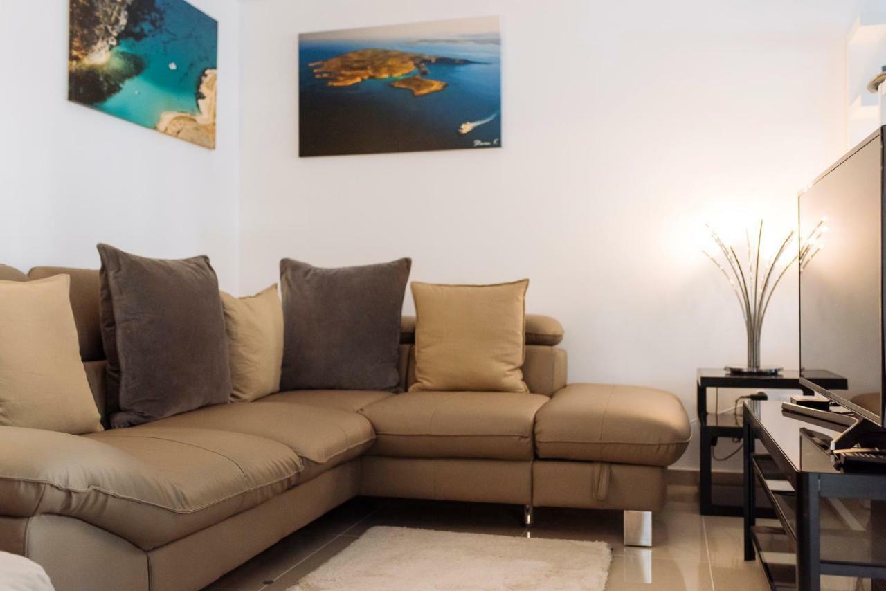 דירות בוקרשט Luxury Flat 8 Near Metro מראה חיצוני תמונה