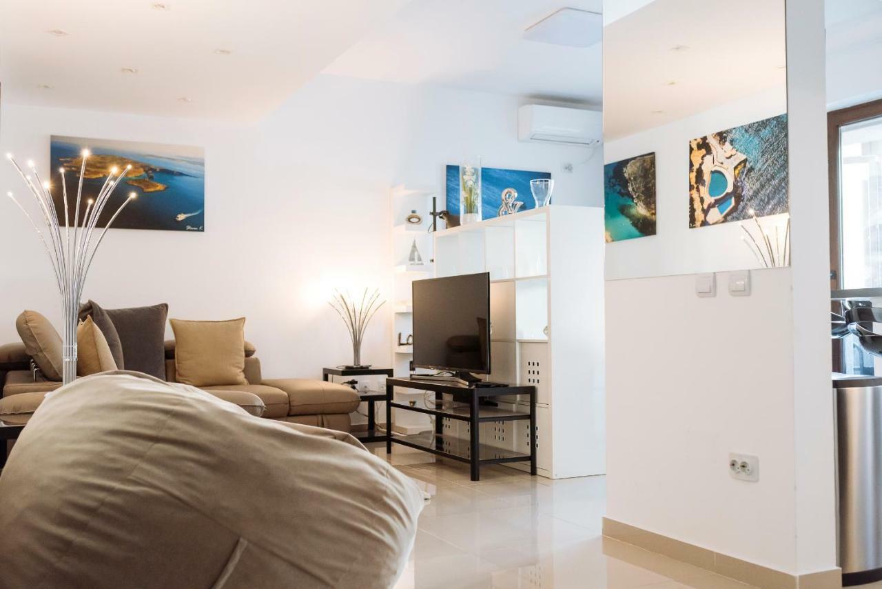 דירות בוקרשט Luxury Flat 8 Near Metro מראה חיצוני תמונה